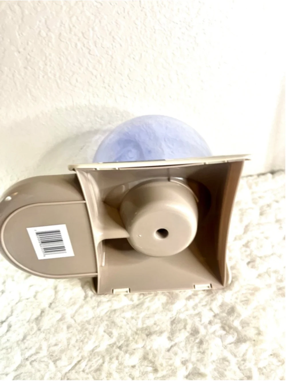 New Brookstone gravity pet water dispenser 2.8 L capacity
